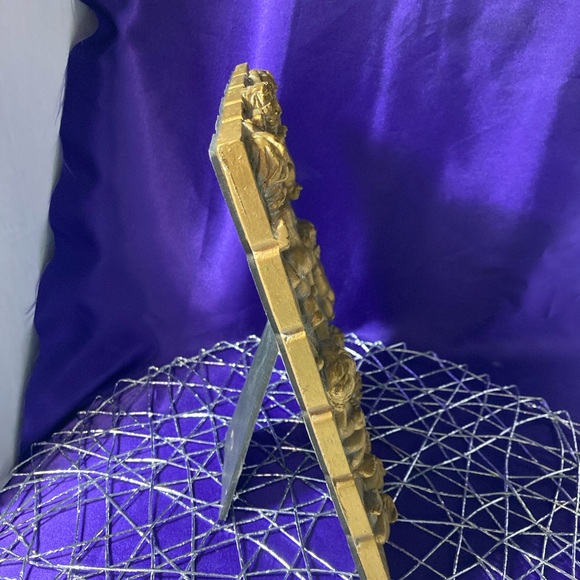 Vintage Gold Cherub Angel Picture Frame Easel Back Ornate Resin - Picture 2 of 6